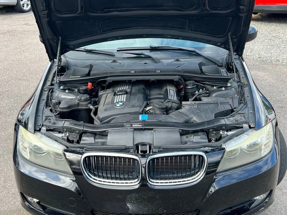 2011 BMW E90 3 Series Sedan - Image 8 of 20