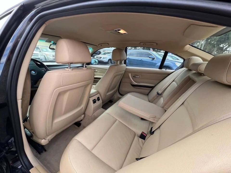 2011 BMW E90 3 Series Sedan - Image 16 of 20