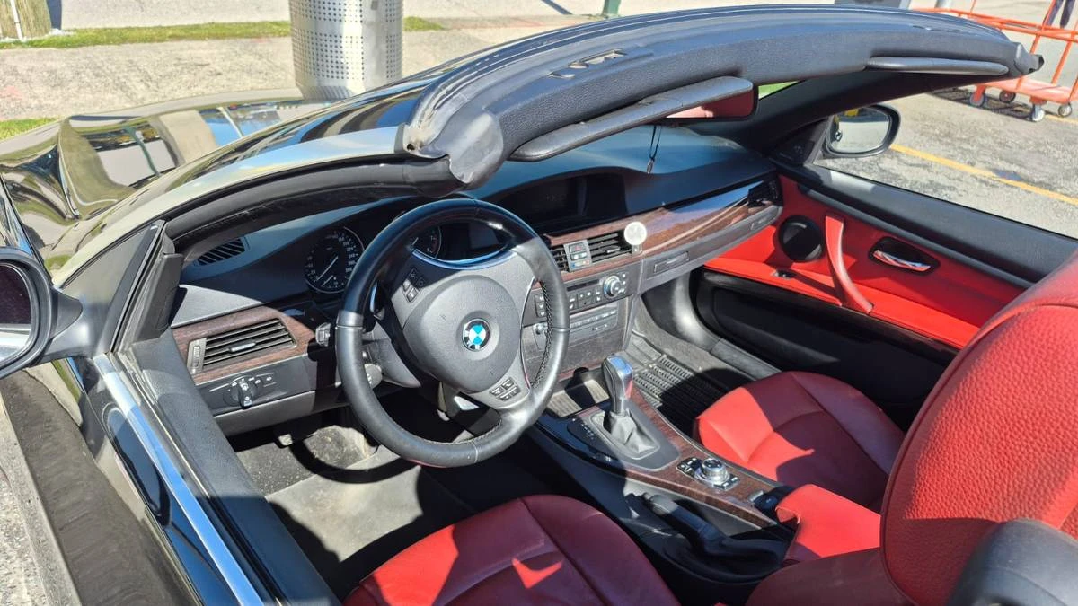 2011 BMW E93 3 Series Convertible - Image 15 of 23