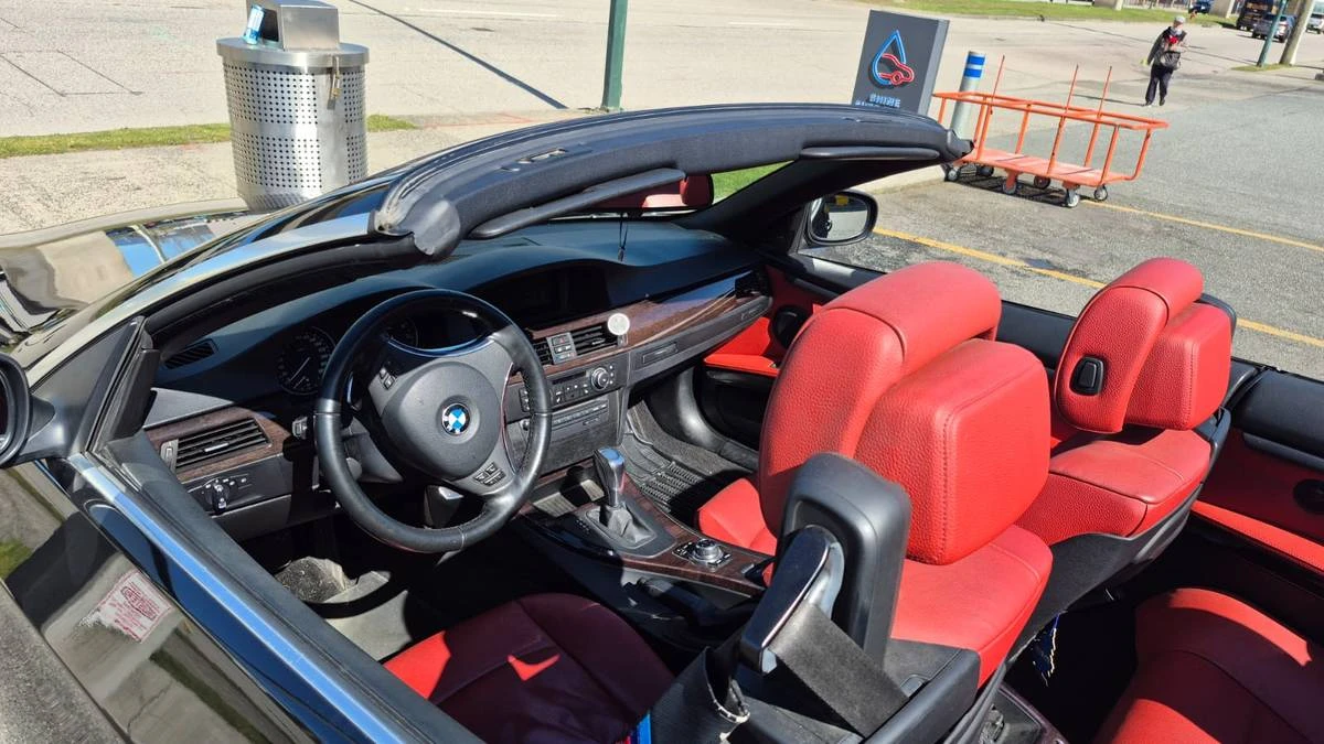 2011 BMW E93 3 Series Convertible - Image 23 of 23