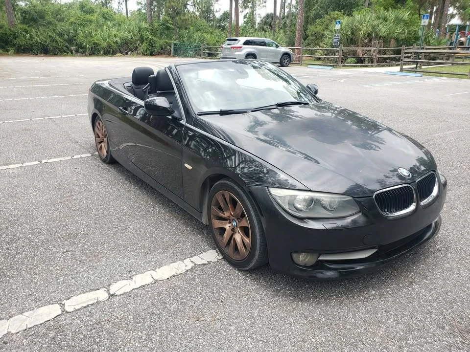 2011 BMW E93 3 Series Convertible - Image 2 of 12