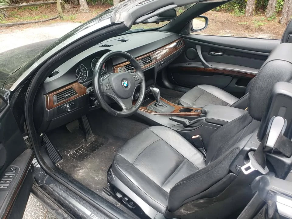 2011 BMW E93 3 Series Convertible - Image 9 of 12