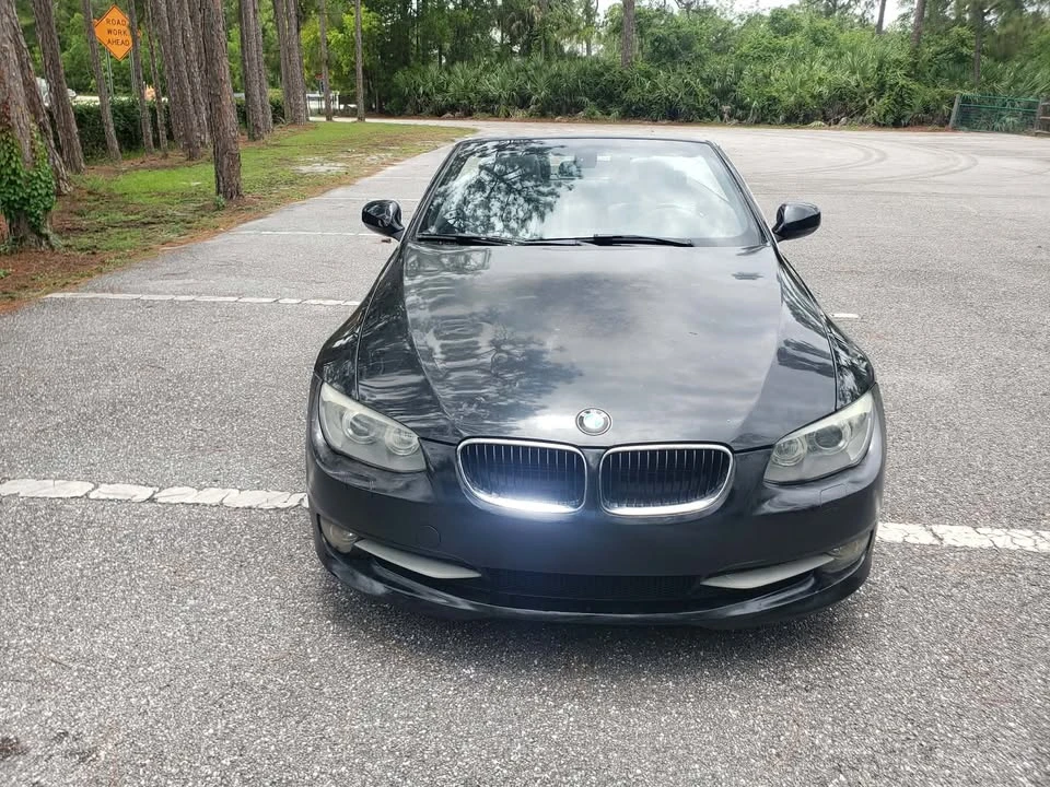 2011 BMW E93 3 Series Convertible - Image 3 of 12
