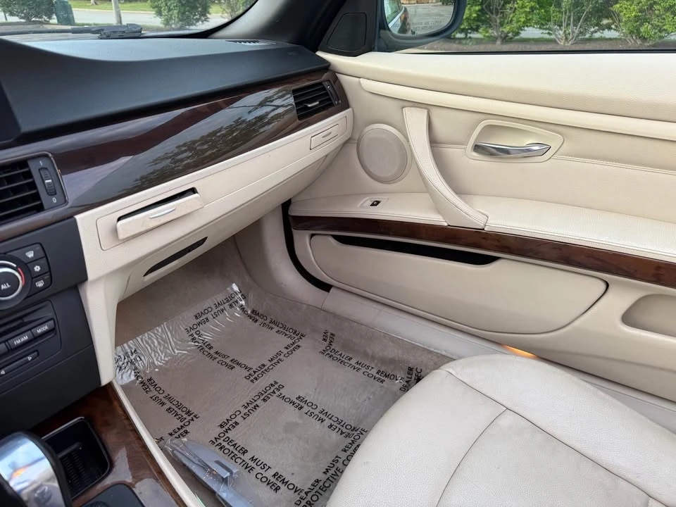 2011 BMW E93 3 Series Convertible - Image 9 of 11