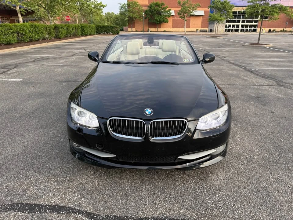 2011 BMW E93 3 Series Convertible - Image 2 of 11