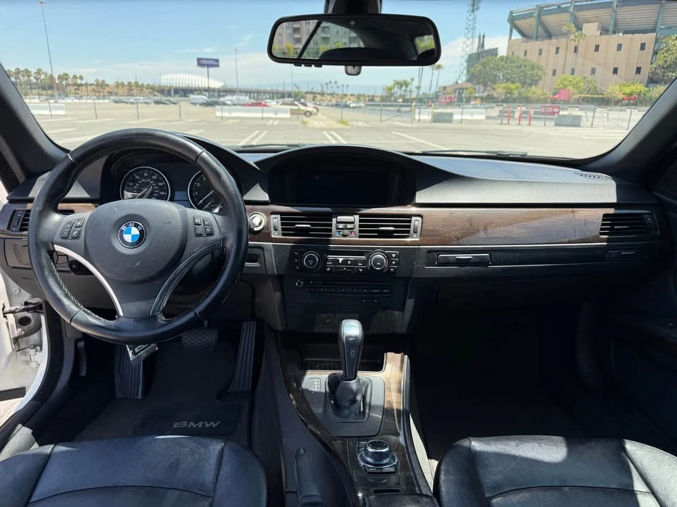 2011 BMW E93 3 Series Convertible - Image 12 of 14