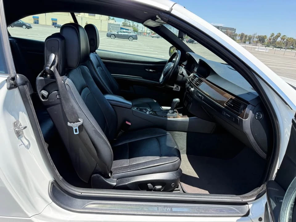 2011 BMW E93 3 Series Convertible - Image 10 of 14