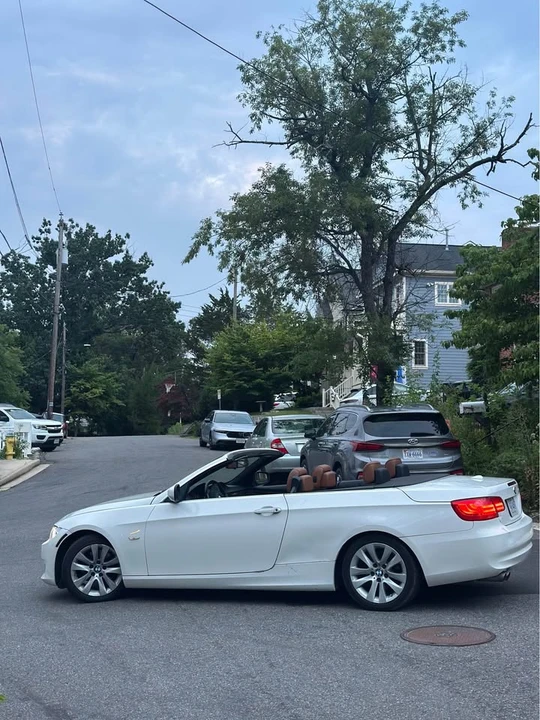 2011 BMW E93 3 Series Convertible - Image 4 of 17