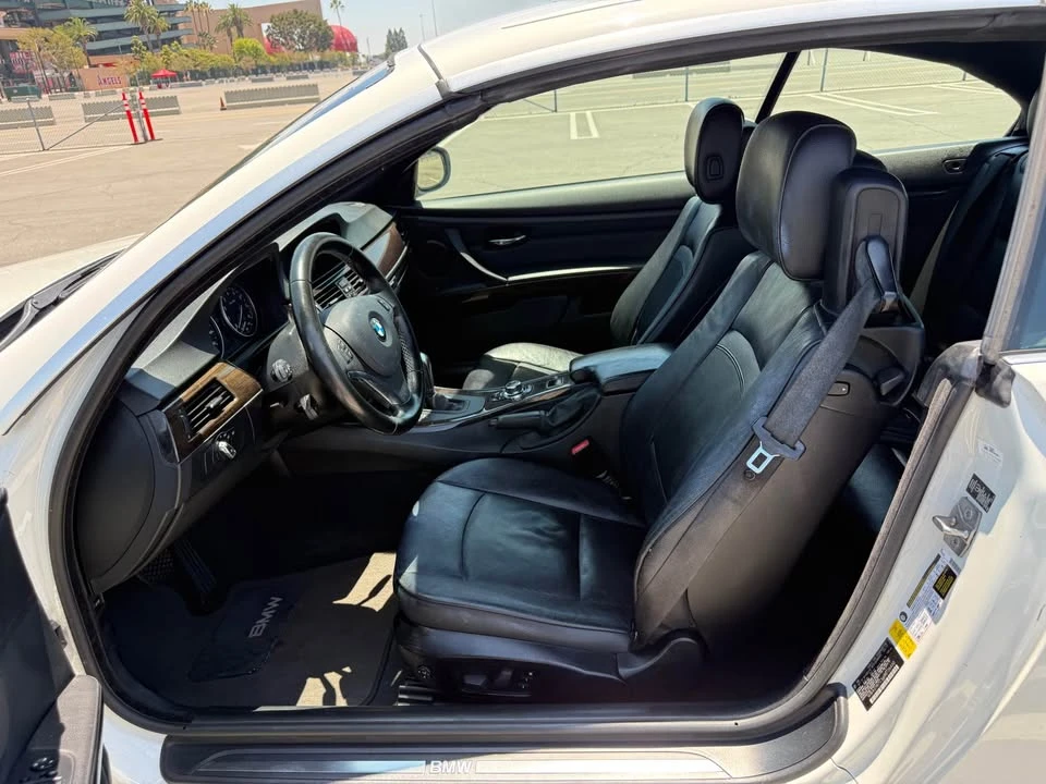 2011 BMW E93 3 Series Convertible - Image 11 of 14
