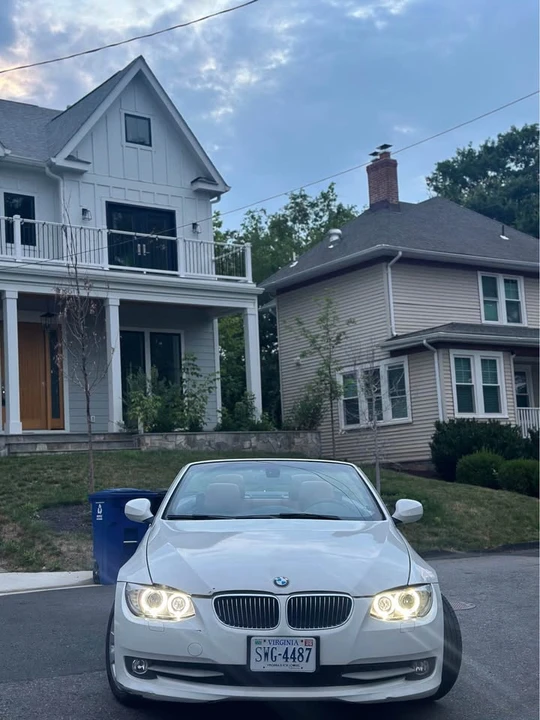 2011 BMW E93 3 Series Convertible - Image 2 of 17
