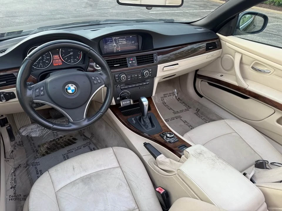 2011 BMW E93 3 Series Convertible - Image 10 of 11