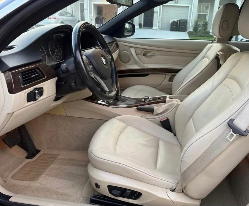 2011 BMW E93 3 Series Convertible - Image 8 of 10