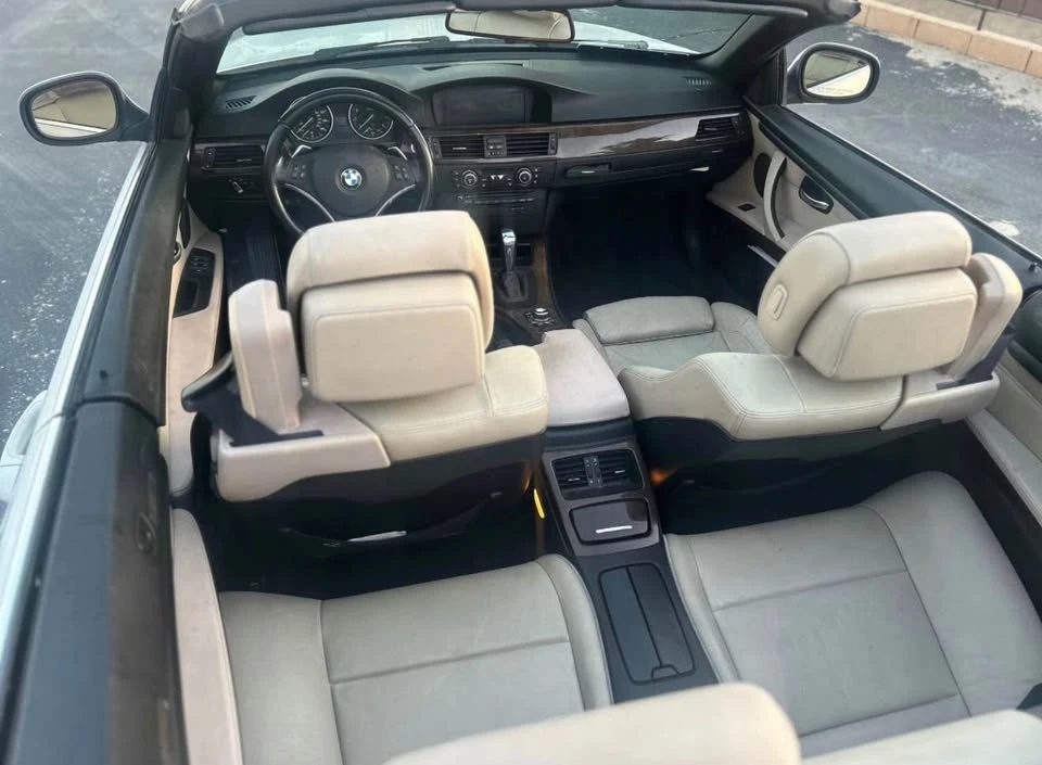 2011 BMW E93 3 Series Convertible - Image 8 of 13