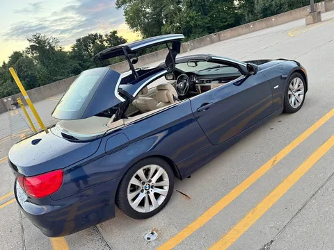 2011 BMW 3 Series 328i Convertible 2D