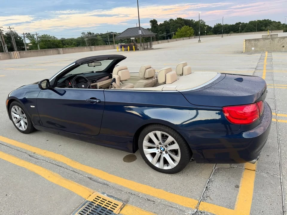 2011 BMW E93 3 Series Convertible - Image 11 of 20