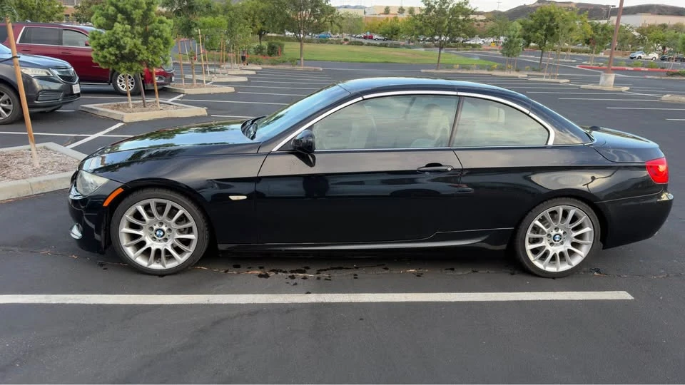 2011 BMW E93 3 Series Convertible - Image 3 of 10