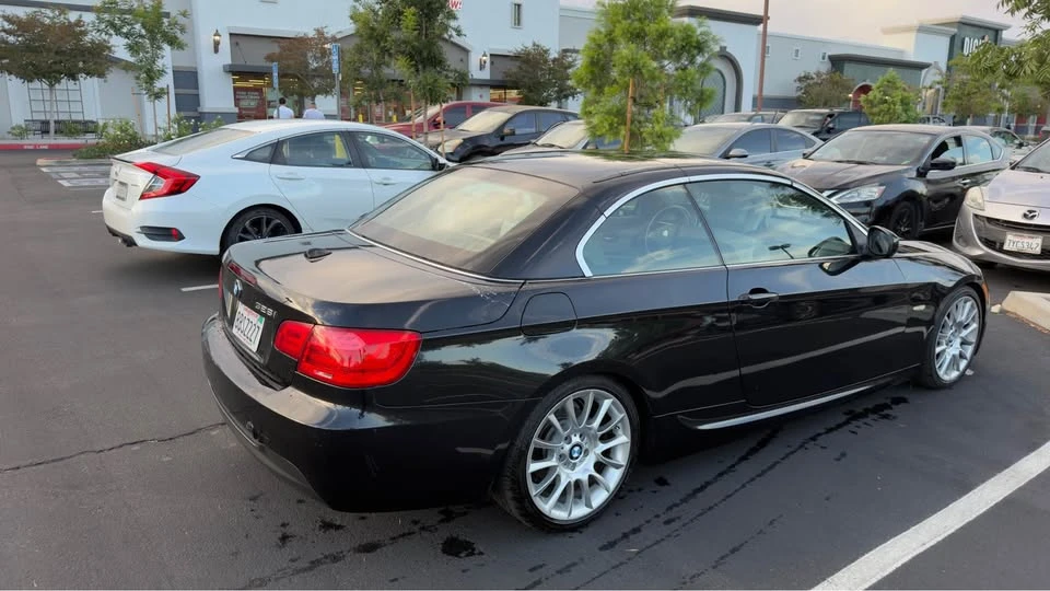 2011 BMW E93 3 Series Convertible - Image 5 of 10