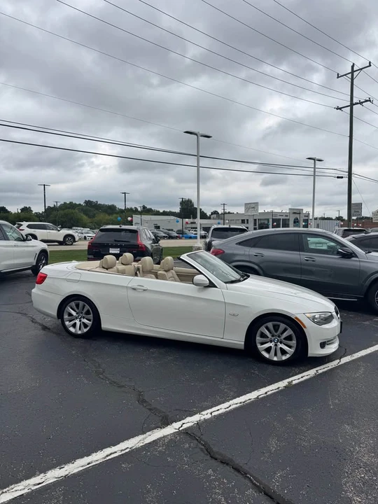 2011 BMW E93 3 Series Convertible - Image 6 of 7