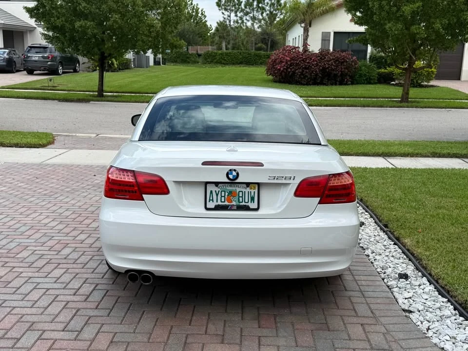 2011 BMW E93 3 Series Convertible - Image 3 of 7