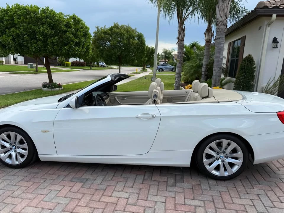 2011 BMW E93 3 Series Convertible - Image 6 of 7