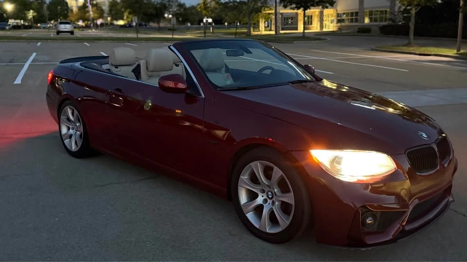 2011 BMW E93 3 Series Convertible - Image 2 of 10