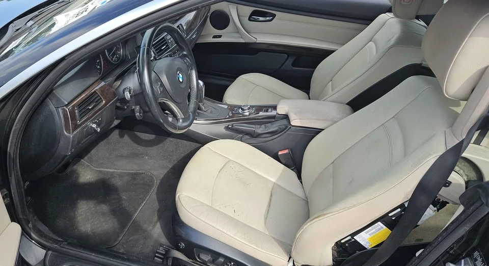 2011 BMW E93 3 Series Convertible - Image 9 of 10