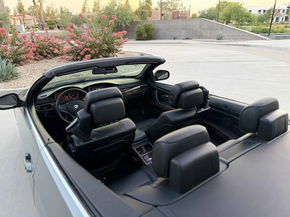 2011 BMW E93 3 Series Convertible - Image 15 of 19