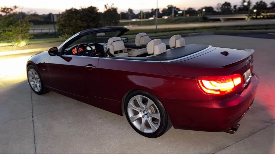 2011 BMW E93 3 Series Convertible - Image 4 of 10