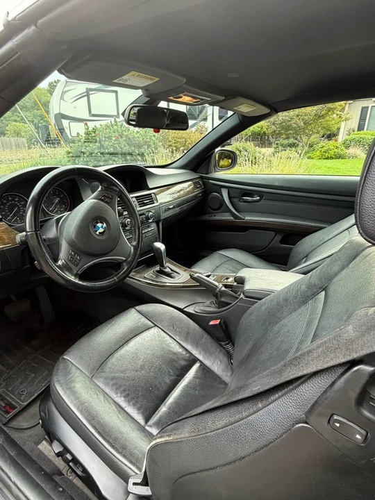 2011 BMW E93 3 Series Convertible - Image 5 of 8