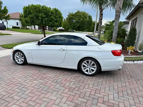 2011 BMW 3 Series 328i Convertible 2D