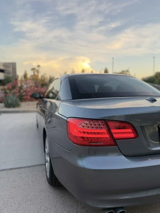 2011 BMW E93 3 Series Convertible - Image 11 of 19