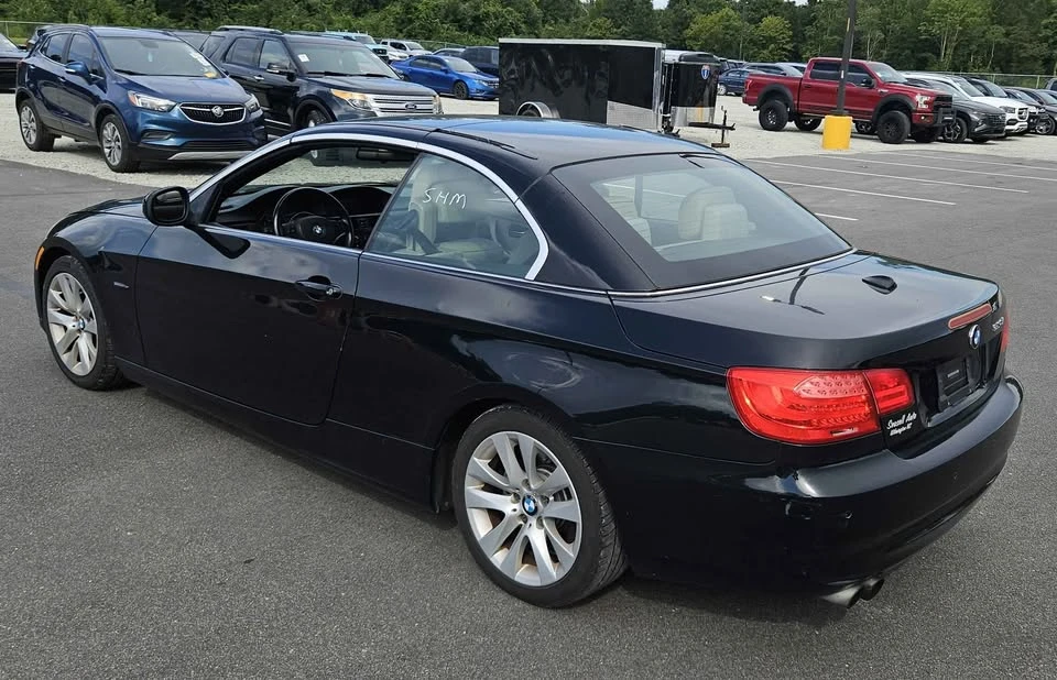 2011 BMW E93 3 Series Convertible - Image 2 of 10