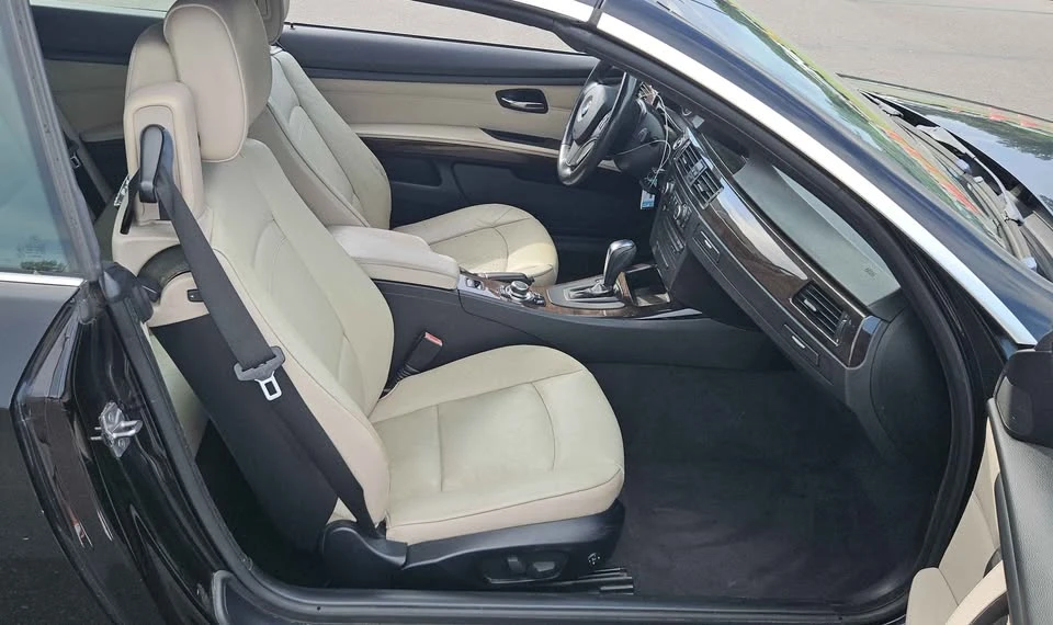 2011 BMW E93 3 Series Convertible - Image 10 of 10