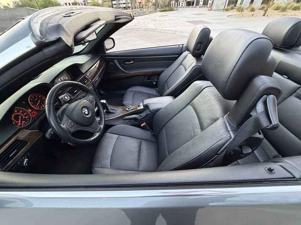 2011 BMW E93 3 Series Convertible - Image 16 of 19