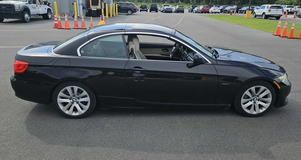 2011 BMW E93 3 Series Convertible - Image 5 of 10