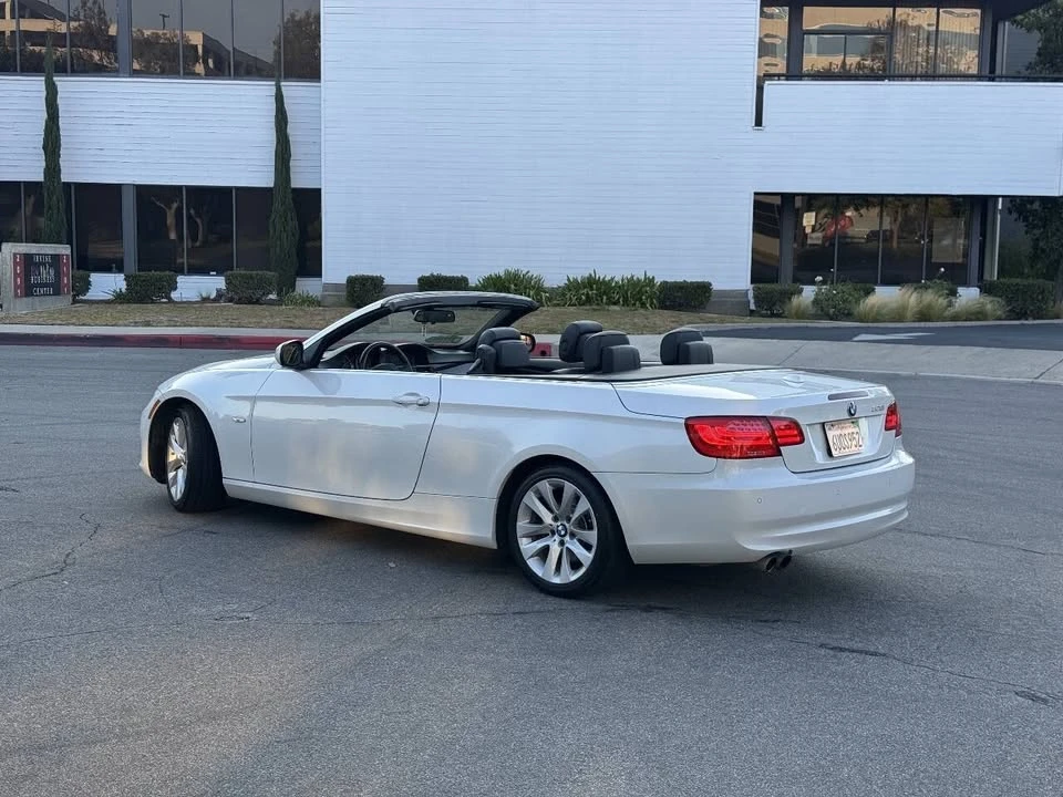 2011 BMW E93 3 Series Convertible - Image 3 of 15
