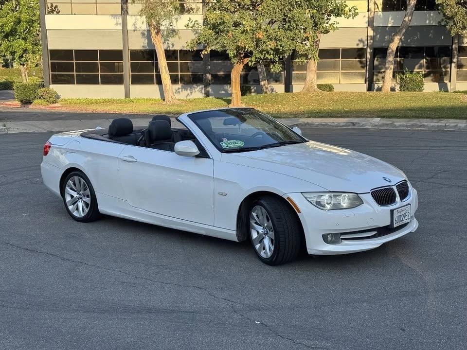 2011 BMW E93 3 Series Convertible - Image 6 of 15
