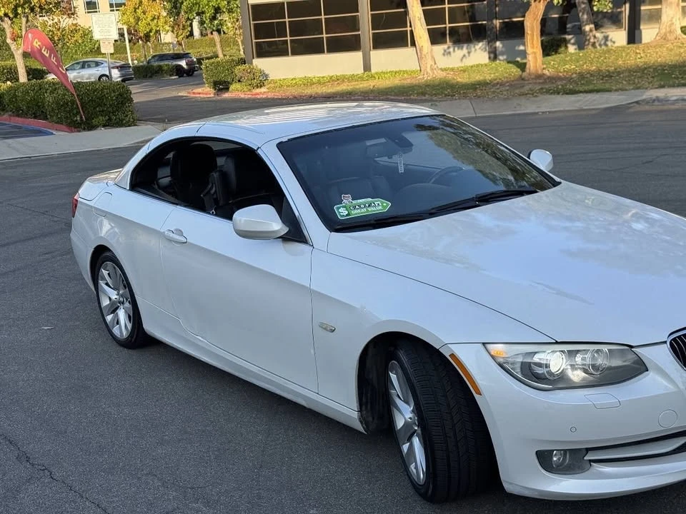 2011 BMW E93 3 Series Convertible - Image 13 of 15
