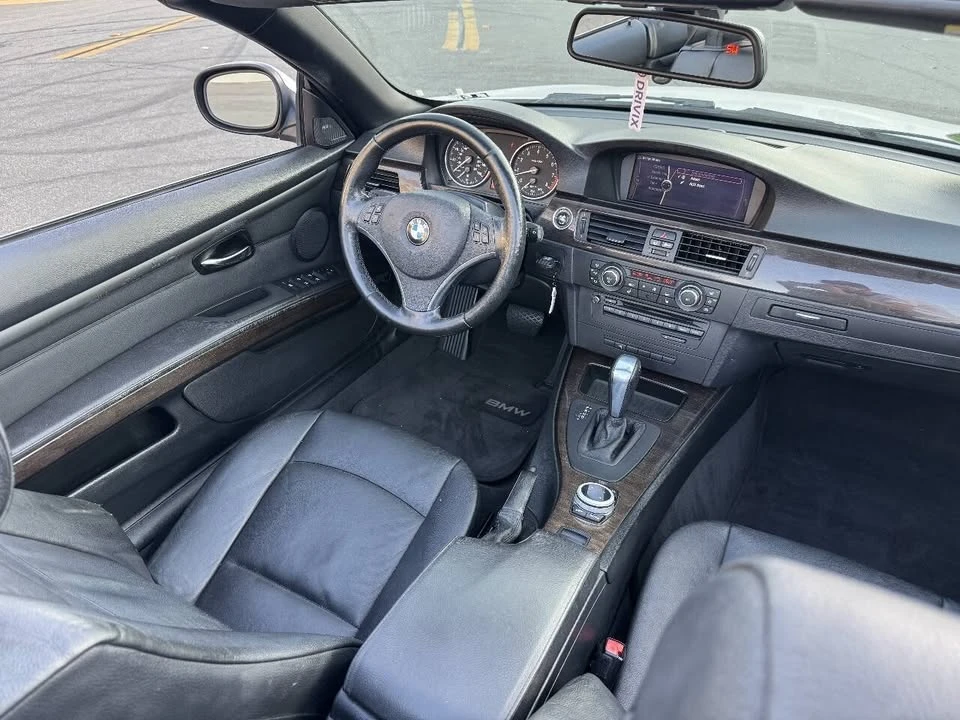 2011 BMW E93 3 Series Convertible - Image 8 of 15
