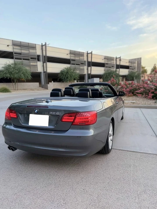 2011 BMW E93 3 Series Convertible - Image 8 of 19