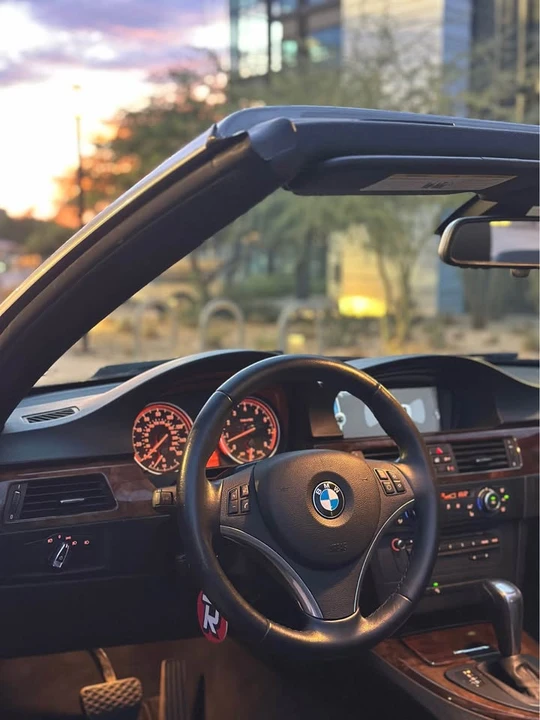 2011 BMW E93 3 Series Convertible - Image 7 of 18