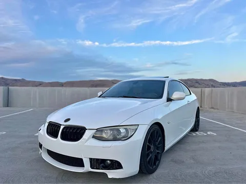 2011 BMW 3 Series 328i Coupe 2D