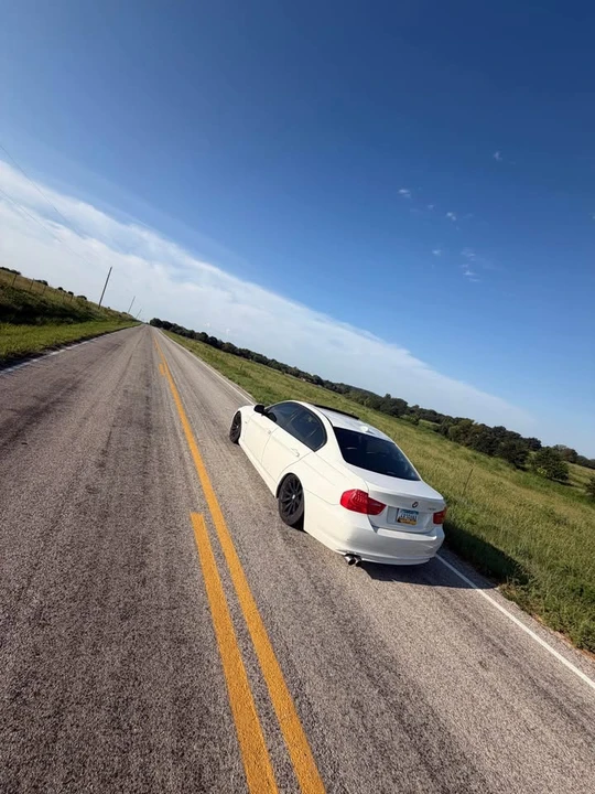 2011 BMW E92 3 Series Coupe - Image 2 of 5