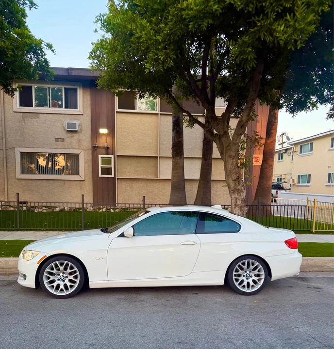 2011 BMW E92 3 Series Coupe - Image 2 of 12