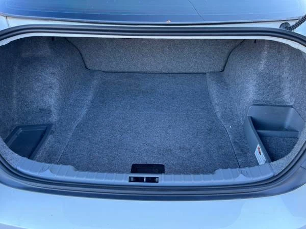2011 BMW E90 3 Series Sedan - Image 19 of 21