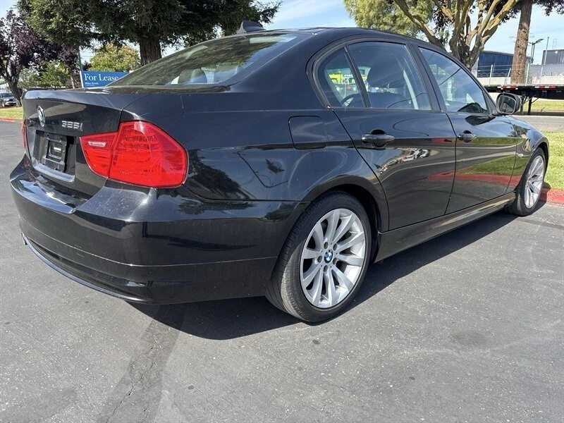 2011 BMW E90 3 Series Sedan - Image 13 of 20