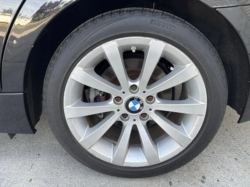 2011 BMW E90 3 Series Sedan - Image 19 of 20