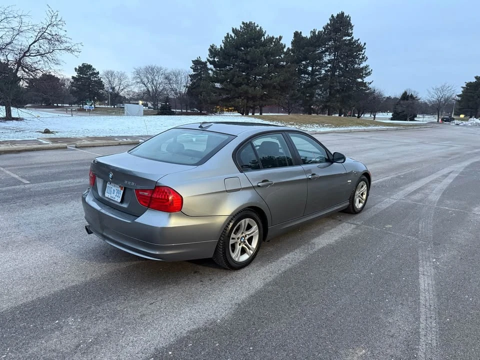 2011 BMW E90 3 Series Sedan - Image 5 of 11
