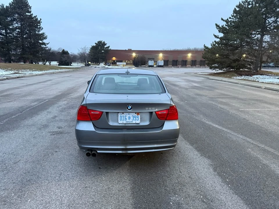 2011 BMW E90 3 Series Sedan - Image 6 of 11