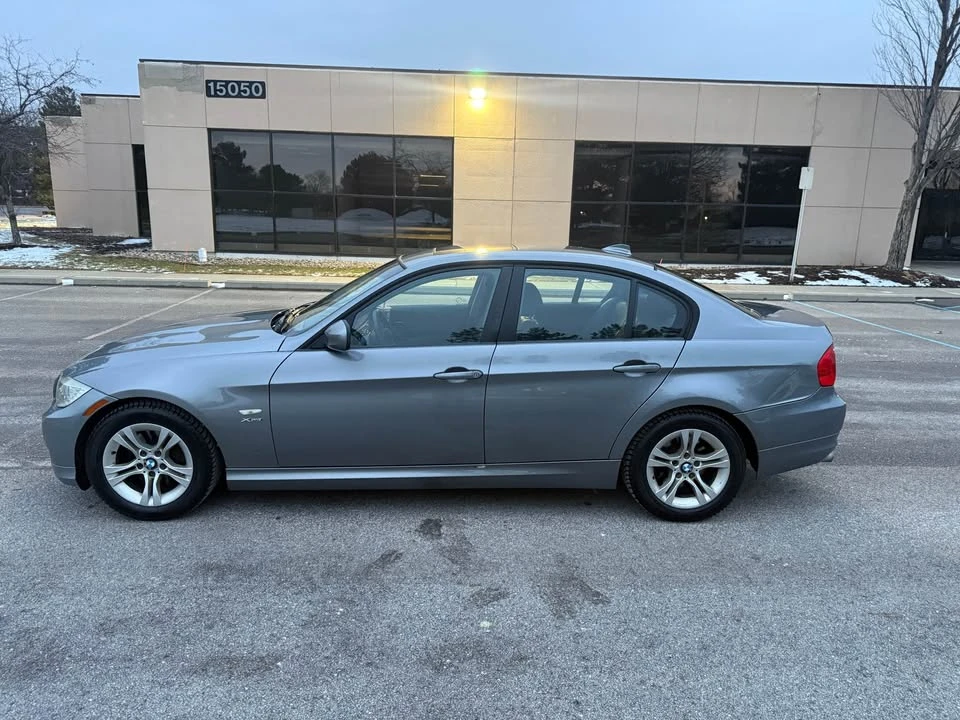 2011 BMW E90 3 Series Sedan - Image 9 of 11